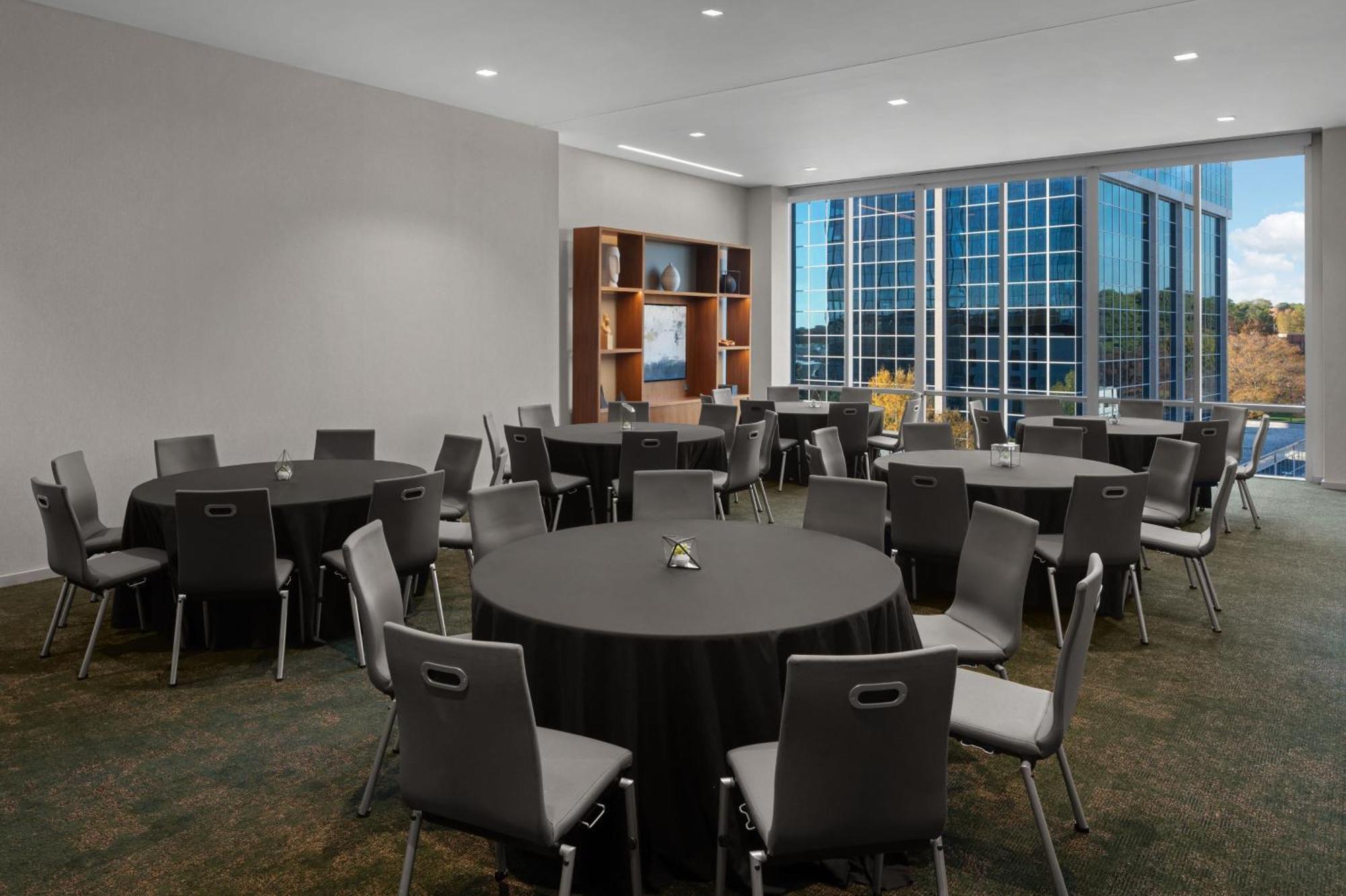 Ac Hotel By Marriott Raleigh North Hills Exterior photo